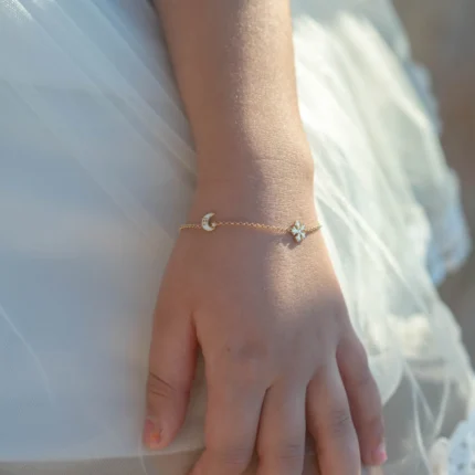 Snowflake bracelet