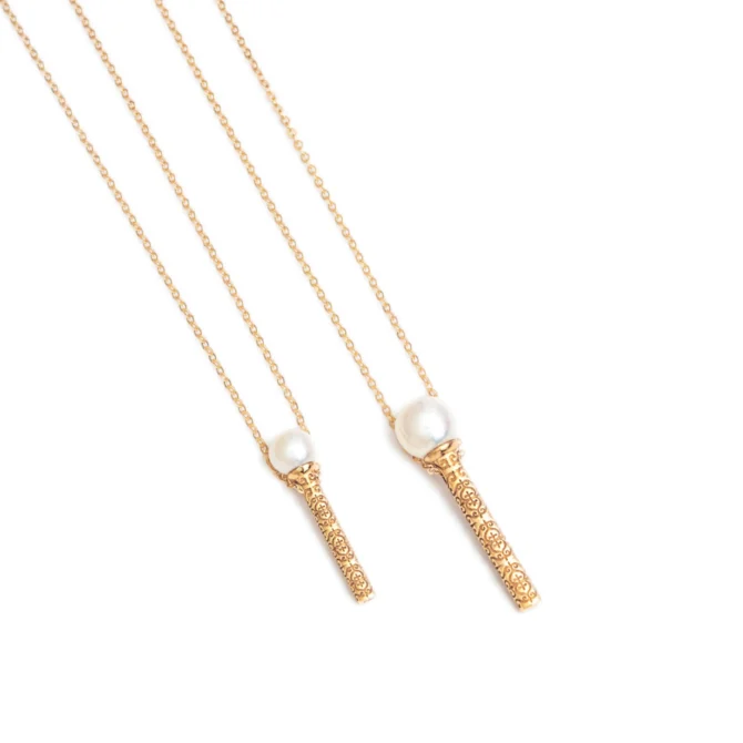 Perla’s gold magic wand necklace 2
